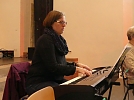 Kantorin Viola Kremzow gestaltete den musikalischen Teil des Tages (Foto: R. Englert)