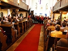 Die Kirche ist gut gefüllt (Foto: R. Englert)