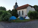 Viel los um die Kirche  (S. Hesse)