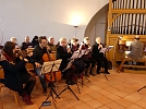 Die Flötengrupppe und ein kleines Patzelt-Orchester (Foto: R. Englert)
