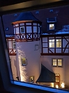 So schön ist die Burg beim Erwachen des Tages (Foto: R. Englert)