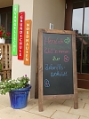Welch´ ein herzliches Willkommen in der Ev. Grundschule (Foto: R. Englert)