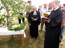 Pfrn. Wegner und Kosmalla in ihrem Taufzelt (Foto: R. Englert)