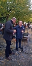 #DeutschlandSingt  Bürgermeister Henry Pasenow und Pfarrer Jochen Lenz eröffnen die Veranstaltung  (Foto: Regina Englert)