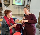 Dank an die Leiterin des Frauenteams - Kathrin Schwarze (Foto: Regina Englert)