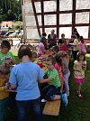 Bastelmöglichkeiten für die Kinder (Foto: Nikolaus Flämig)