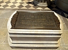Das Grab Martin Luthers in der Schlosskirche (Foto: R. Englert)