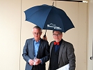 Präses Dr. Uwe Krieger bedankte sich bei F. Kramer (Foto: R. Englert)