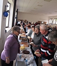 ...und dann ging´s los. Eine Torte war köstlicher als die andere (Foto: R. Englert)