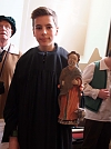 Justus Jonas mit einer der Kanzelfiguren (Foto: R. Englert)