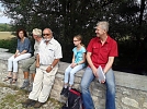 Eine kleine Rast auf der Apostelbrücke (Foto: St. Marien)
