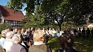 Nicht nur die Taufgesellschaft war gekommen (Foto: Pfarramt Niedergebra)