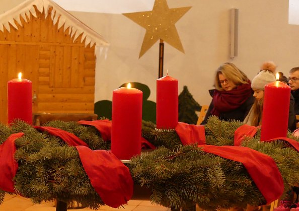 Andacht zur Eröffnung des Weihnachtsmarktes in Niedergebra (Foto: R. Englert)
