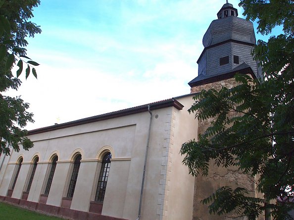 Kirche Urbach (Foto: R. Englert)