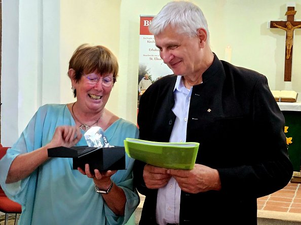 Ehrung für Stephan Domann in Erinnerung an die Auszeichnung mit der Thüringer Rose (Foto: R. Englert)