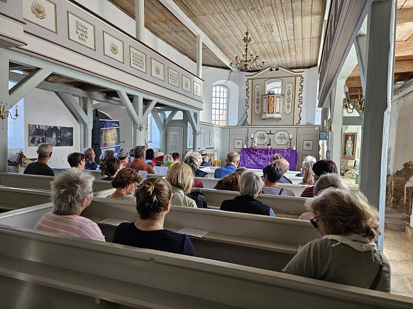 1. Impuls in der Rosenkirche  (Foto: Regina Englert)