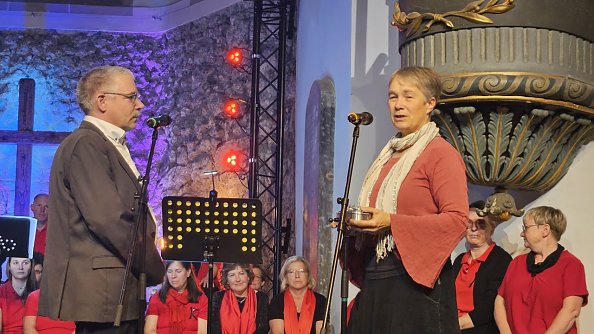 Grußworte auch von Superintendent Andreas Schwarze und Kreiskantorin Christine Heimrich (Foto: Regina Englert)